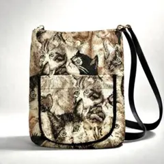 猫柄バッグ　ショルダーバッグ　1点物　ねこ　ポシェット　スマホポーチ