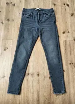 ZARA スキニーデニム ブラック