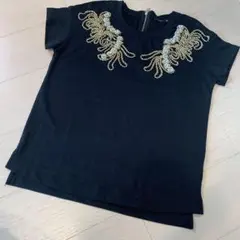 【極美品】Sサイズ　黒　半袖　Tシャツ　トップス　カットソー　パールのサムネイル