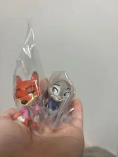 ディズニー　ズートピア 肩ズン ガチャガチャ　ニック　ジュディ