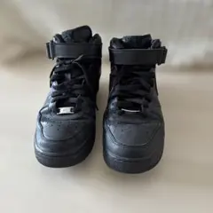 NIKE AIR FORCE 1 MID（オールブラック）