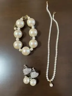 パールイヤリング、ブレスレット、チョーカー3点