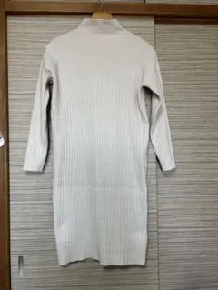 長袖ニットワンピース