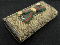 Gucci GGキャンバス シェリーライン キーケース - メルカリ