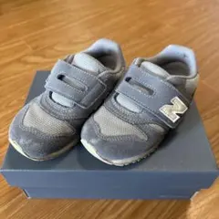 new balance 15センチ キッズ スニーカー グレー