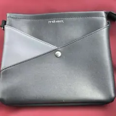 NEW YORKER グレー・ブラック　 サコッシュ