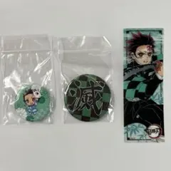 鬼滅の刃　炭治郎　缶バッジ2個セットとブックマーク