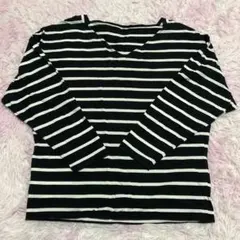 アダムエロペ　ボーダー白黒　七分袖　vネック