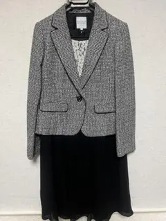 レディース　セレモニー　フォーマルスーツ　13号