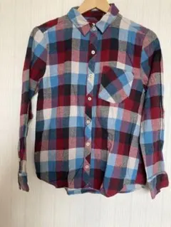 チェック柄長袖シャツ