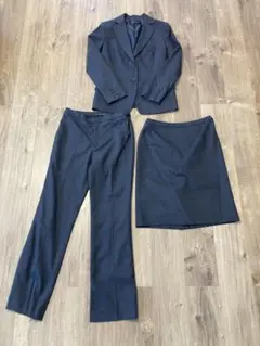 リクルートスーツ 3点セット　グレー　レディース　M Ｌ　DILETTO