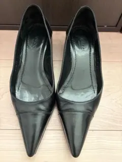 GUCCI グッチ パンプス ブラック ポインテッドトゥ レディース 35のサムネイル