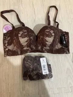 エメフィール　超盛り　ブラセット　B70 新品 最終値下げ