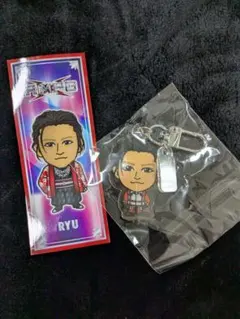 会場限定カプセルRYU アクリルキーホルダーとステッカー