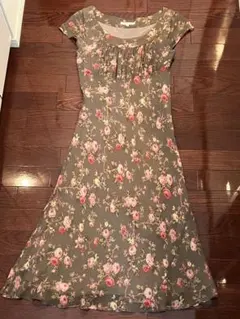 LAURA ASHLEY ローラアシュレイ 花柄ワンピース 半袖 11号のサムネイル