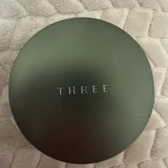 【美品】THREEアドバンスドエシリアルスムースオペレータールースパウダー 02のサムネイル