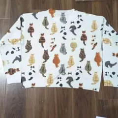 新品　L〜XL 猫柄 長袖ニットセーター