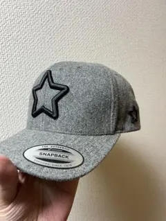 モブスター　グレー SNAPBACK キャップ ブラックロゴ ベーシックロゴ キャップ [全5色] – muta Online Store