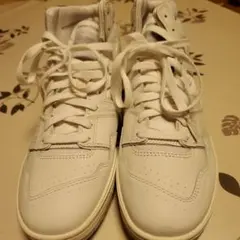 new balance、メンズ27㌢スニーカー