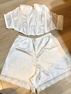 【極美品】ブライダルインナー2点セット B70 ホワイト ドレスインナー 結婚式