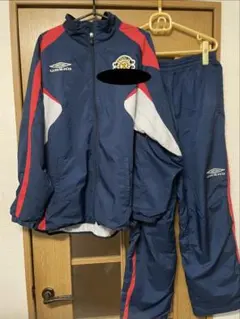 UMBRO ウィンドブレーカー 上下　セット　サイズO ネイビー/レッド