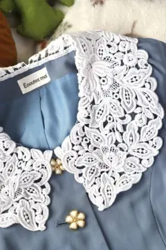 昭和レトロ Ecoutez moi レース襟ワンピース くすみブルー 花ボタン