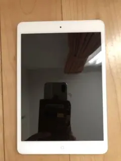【美品】iPad mini Wi-Fi 16GB ホワイト A1432 第1世代