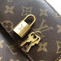 Item thumbnail for item be4d3277-74a3-401a-8e7c-f893cf166e12