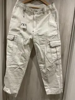 ZARA ホワイトデニムカーゴパンツのサムネイル