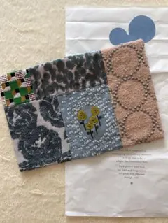 ミナペルホネン ブックカバー　タグ付き新品