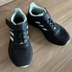 adidas 23センチ　スニーカー