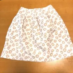 ♥️エムズグレイシー花柄 フレアスカート ベージュ ホワイト 短たけ 36♥️のサムネイル