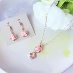 7　大人可愛いピンクのバラ　ネックレス　イヤリング/ピアス　セット　上品