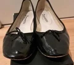 Repetto 黒エナメルバレエシューズ