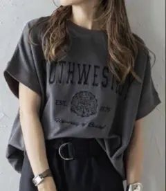 【新品】C)BONJOUR SAGAN カレッジ刺繍ピグメントスウェットTシャツ