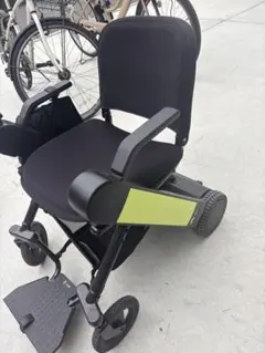☆年末セール☆中古美品☆WHILL Model C2 電動車いす シニアカー 白