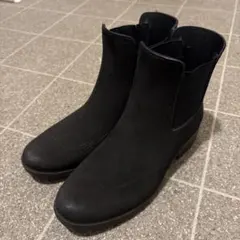 AKAKURA 晴雨兼用　黒スエードサイドゴアブーツ Sのサムネイル