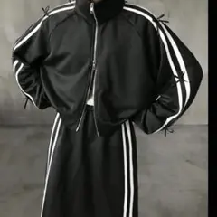 シーイン　セットアップ　ライン入りブルゾンとスカート