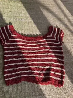 レッドとホワイトのストライプニット