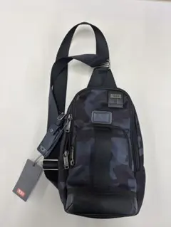 TUMI ボディバッグ カモフラージュ柄 青のサムネイル