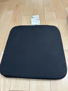 ブラック椅子用クッション 45cm 四個セット