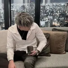 アダムスカッターシャツS“激レア・入手困難“ - メルカリ