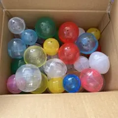 ガチャガチャ カプセルトイ用 カプセル空 61個セット サイズ・色 様々