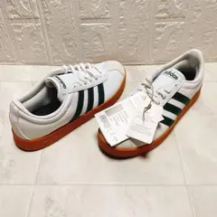 アディダス 新品・未使用✨スニーカー VL コート ベース NLF52 23cm