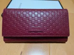美品✨GUCCI マイクロシマ ロゴプレート GG 長財布 ボルドー フラップ 美品✨GUCCI マイクロシマ ロゴプレート GG 長財布 ボルドー フラップ