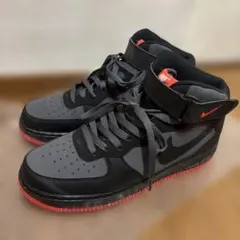 NIKE AIR FORCE 1 MID