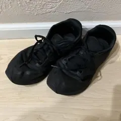 アディダス スニーカー