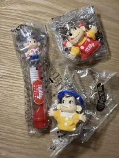 不二家 ペコちゃん キーホルダー 3点セットのサムネイル