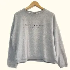 TOMMY HILFIGER スウェット 古着 グレー プリント トレーナー