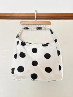 ドット柄 ショルダーバッグ モノトーン